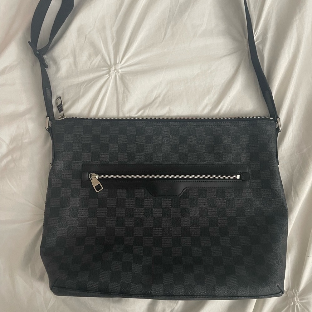 Louis Vuitton Mick MM Damier Bag